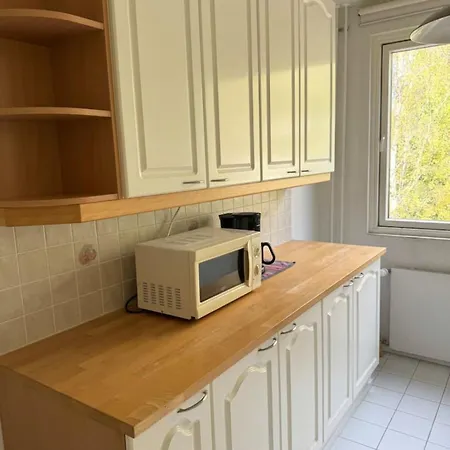 Hhh Pikkucasa Beautiful Close To Lauttasaari Metro